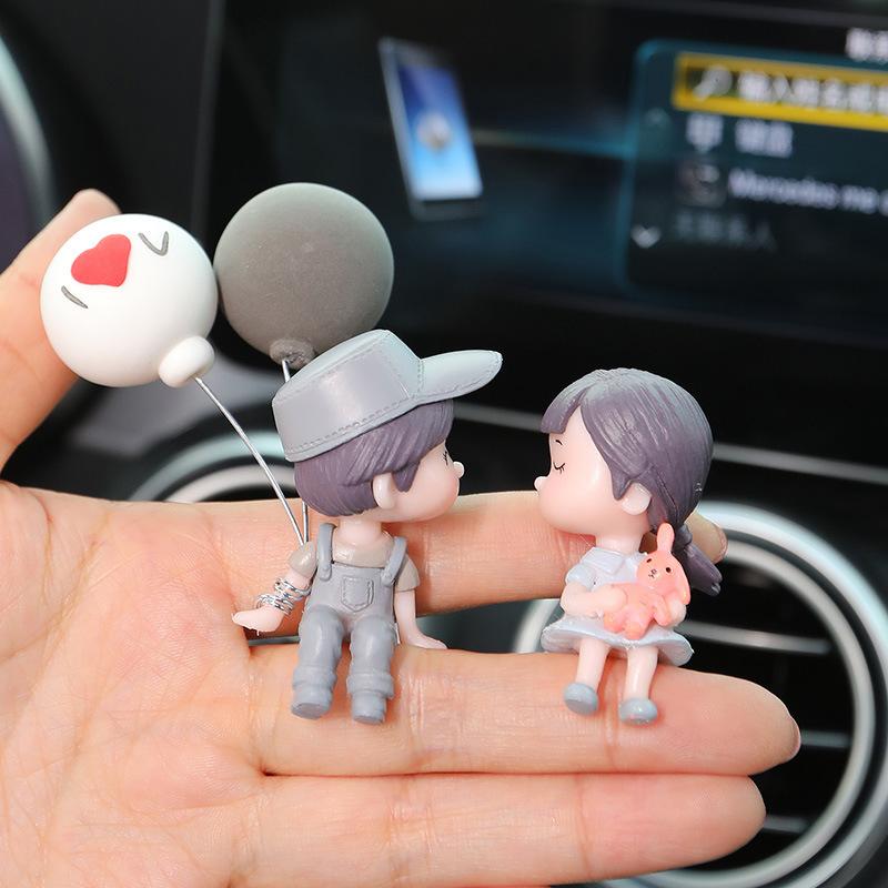 1Pc Cute Cartoon Couples Action Ornament - Cute Lovely Car Dashboard Decoration: Anti-Scratch Accessories For Cars