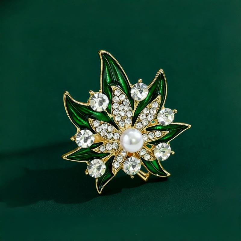 Maple Leaf Brooch Fashion Accessory with Pin & Bag Packaging