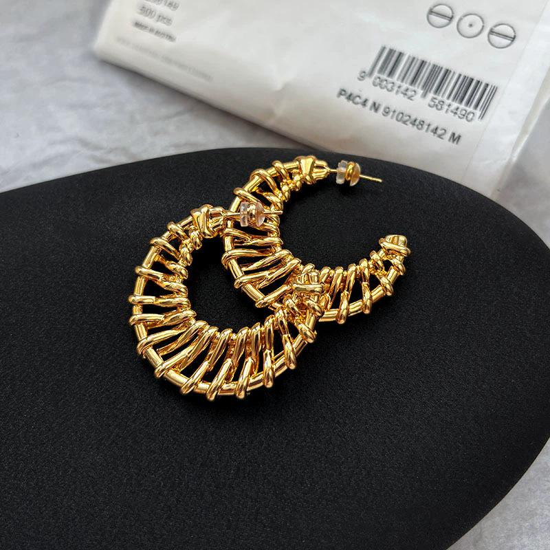 

Unique woven c-shaped three-dimensional stud earrings, ear buckles, women s niche design sense of temperament, copper-plated k-platinum earrings