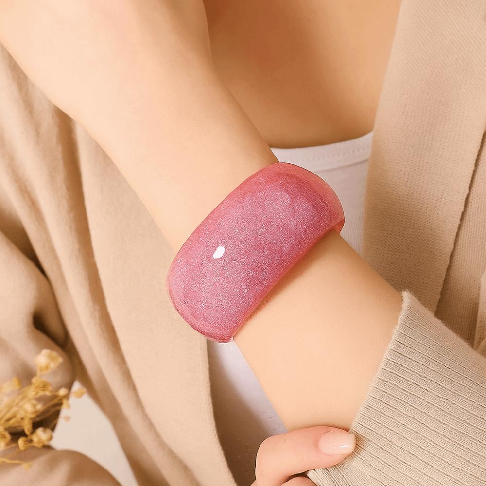

Retro Jelly Color Wide Bracelet Open Geometric Irregular Bangle Glitter Acrylic Bangle Party чорний