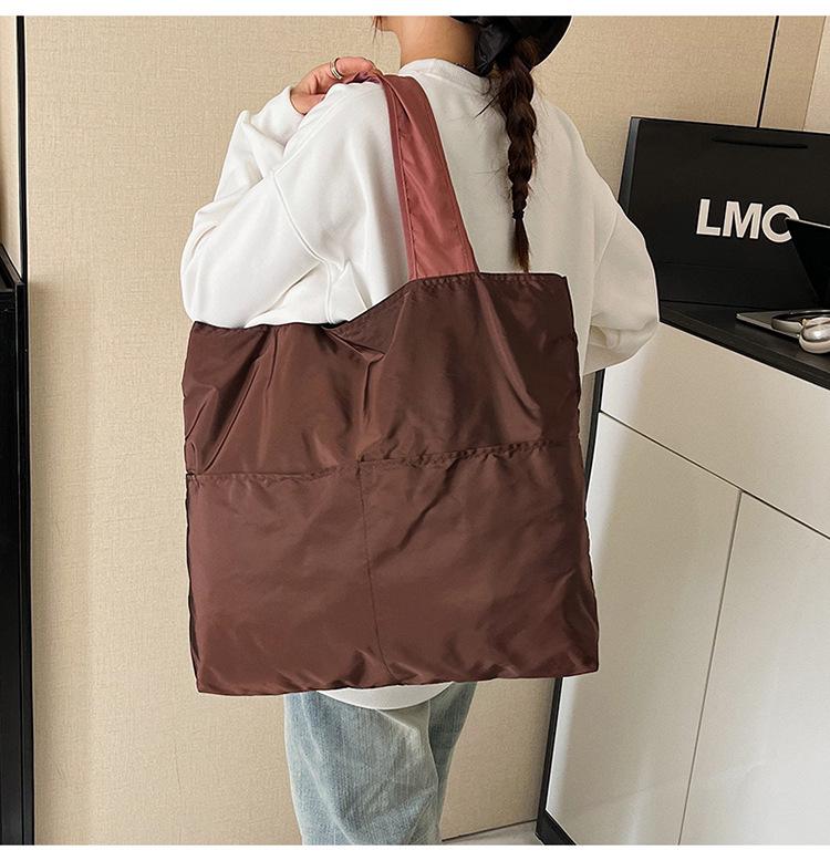 Japanese-Style Foldable Cloud Bag: Portable, Large-Capacity, Waterproof Shoulder & Handheld Grocery Bag with Zipper.