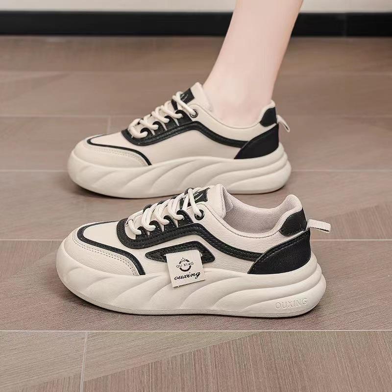 

Популярные маленькие белые туфли женские 2024 новые туфли на платформе с сетчатой подошвой универсальные спортивные туфли с мягкой подошвой 40