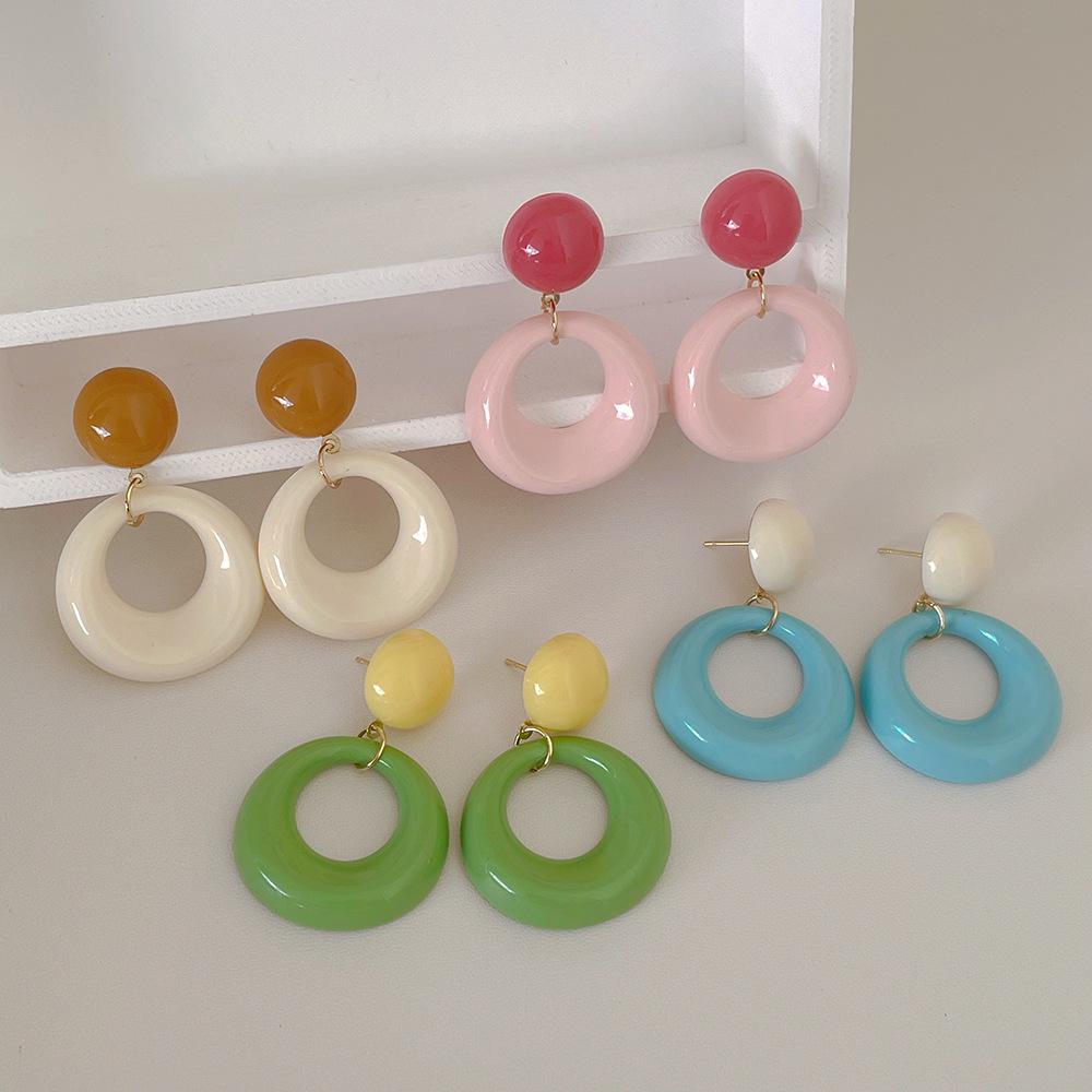 Hong Kong Retro Oval Acrylic Geometric Earrings with S925 Silver Needle