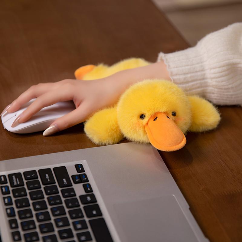 Super Cute Mini Palm Pets Series Plush Toys Fluffy Cartoon Lie Prone Frog Horse Duck Cow Toys Kawaii Desktop Decor Nice Gift