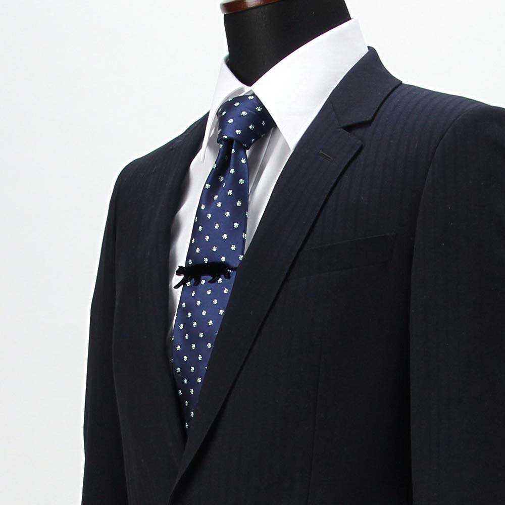 [Dress Code 101] A Must-have for Cat Lovers A Two-piece Set of a Cat-themed Tie and Tie Clip, Complete with a Box. A Fun and Stylish Gift for Men.