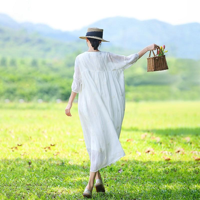 Johnature Woman Summer O-Neck Embroidery Loose Dress Fashion Retro Solid Color Half Sleeve Vintage Dress