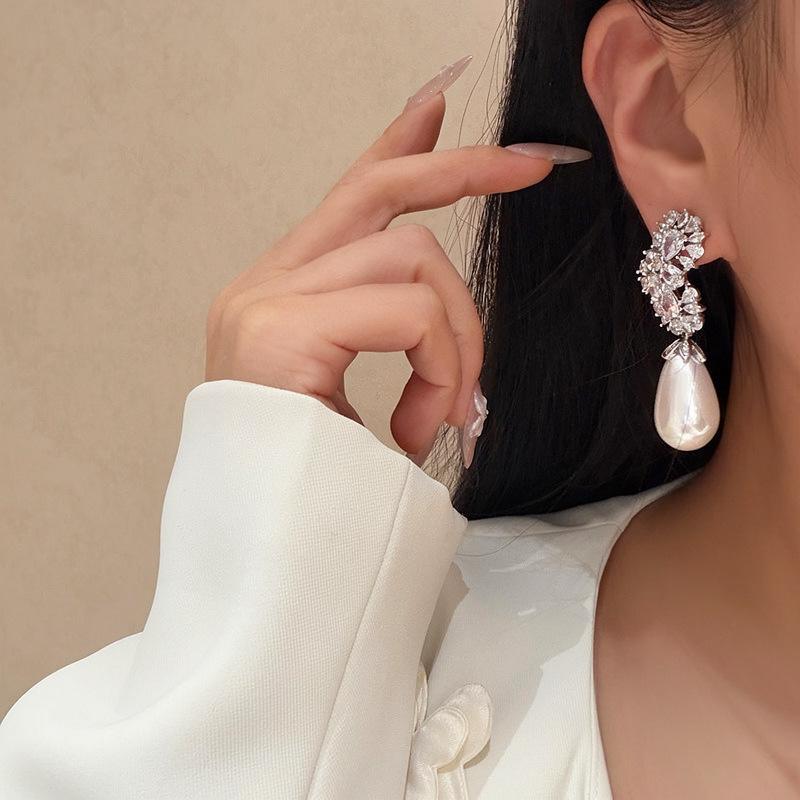 Elegante Strass-Tropfenperlen-Ohrringe für Damen – Retro, High-End-Design für Bankette