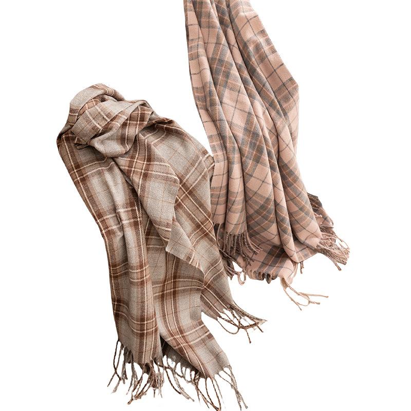 The New Faux Cashmere Checkered Scarf Is Versatile for Autumn and Winter. The Couple's Warm Scarf Can Be Given As A Birthday Gift