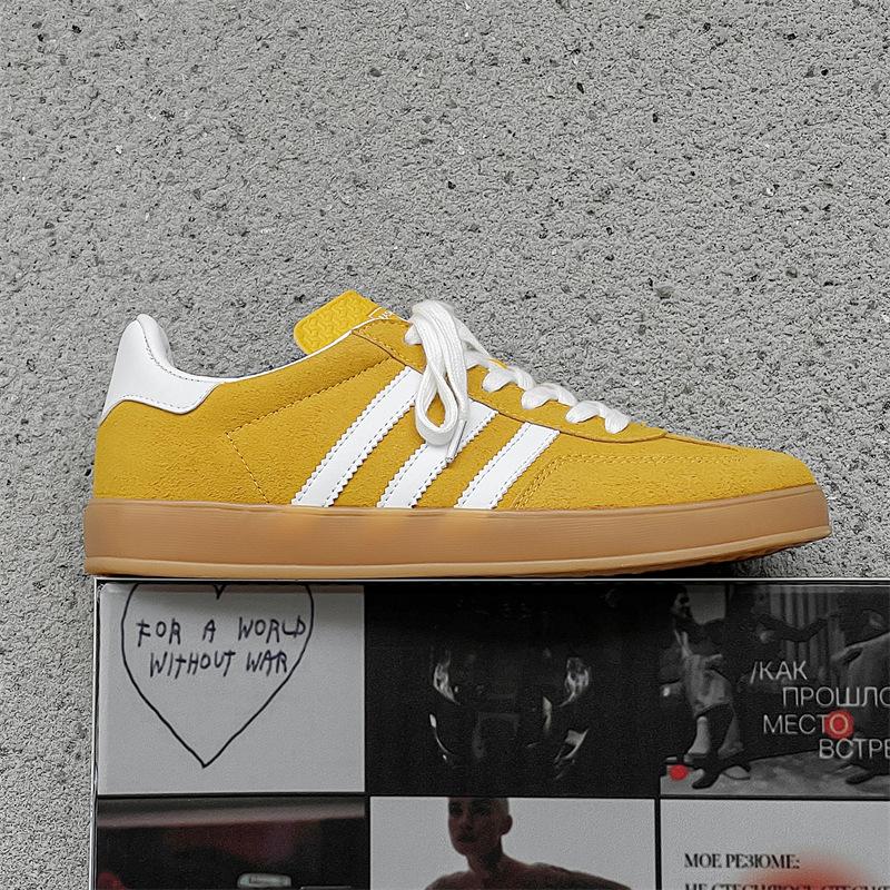 

New men s shoes niche design three bars men s trend sports and leisure leather shoes X232 44 жовтий