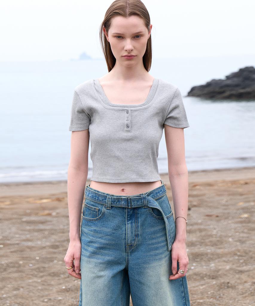 NOIRER FOR WOMAN Layered Henley Neck Slim Fit T-Shirt (Melange Grey)