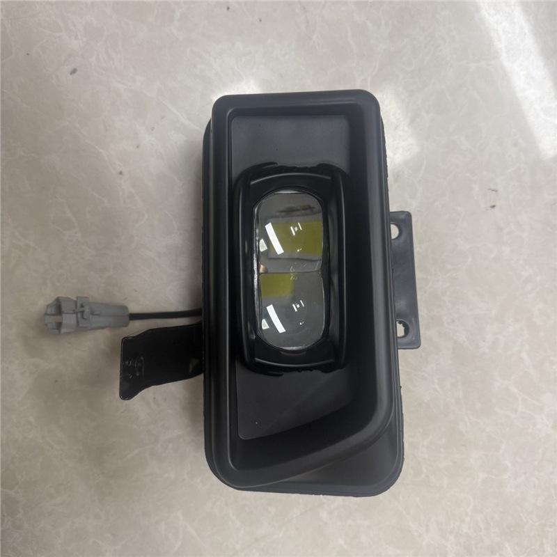 Super Bright LED Fog Lights for Isuzu 700P KV100 M100 NPR All White Light Pair