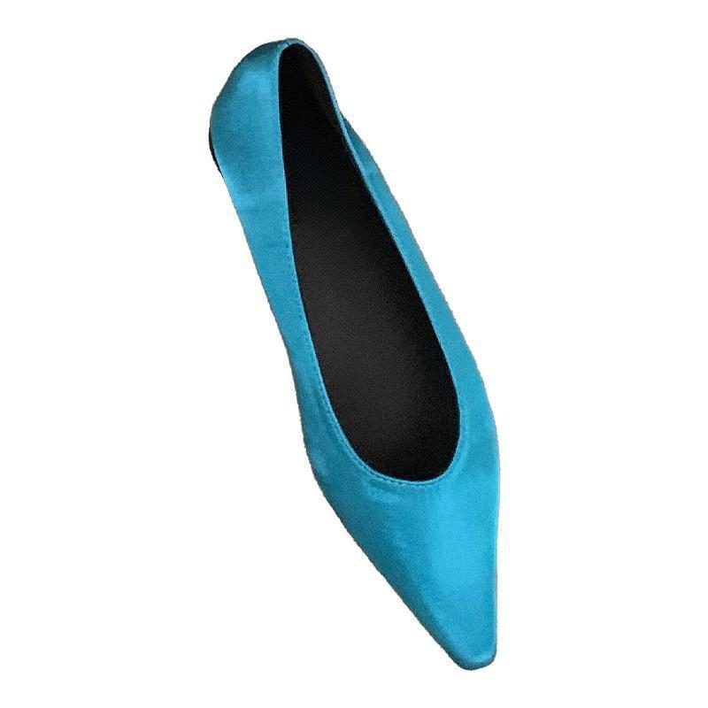 French temperament satin pointed single shoes women's 2024 summer new shallow mouth senior fairy gentle soft sole grandma shoes