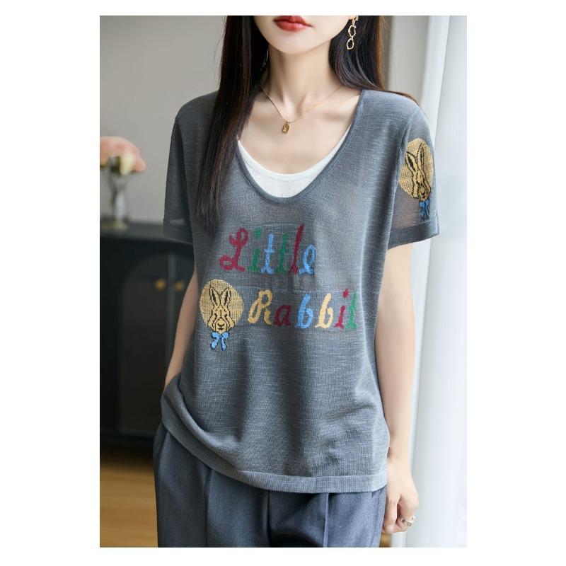 

Women s Light Yellow Knit T-Shirt Casual Embroidered Short Sleeve Top S серый