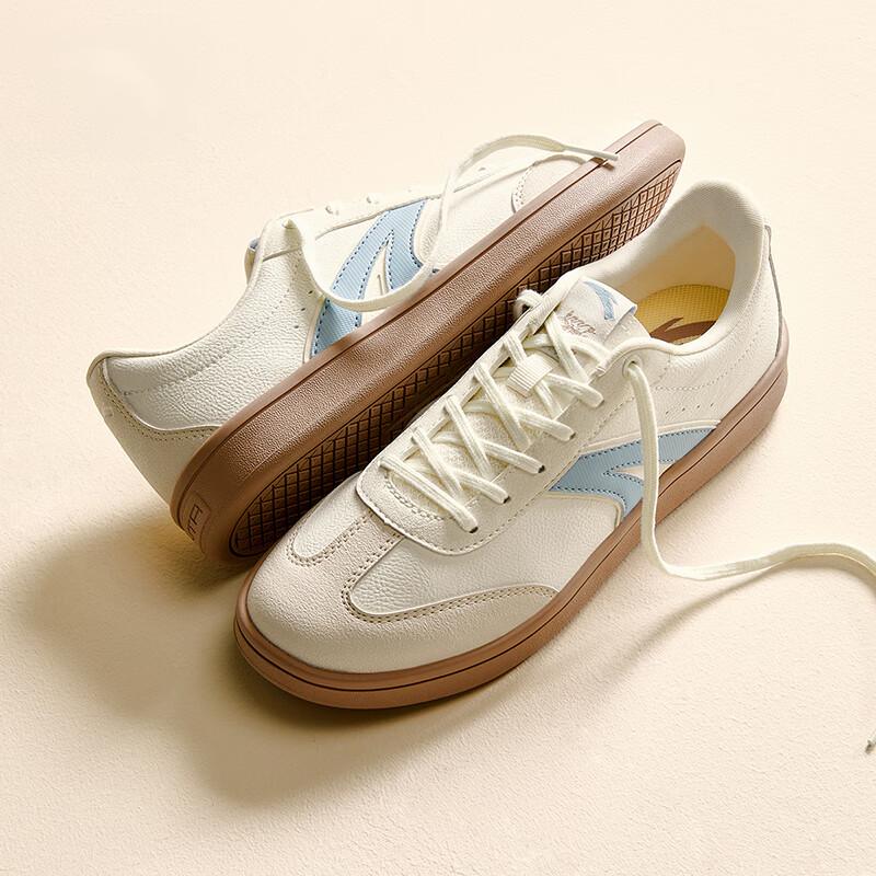 Anta Trendy Versatile Ttlite Durable Lightweight Low-Top Skate Shoes Women sneaker Ivory-White Sand-Gray Dusty-Blue 922538033-3