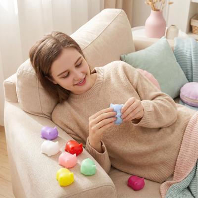 Gattino Spremibile Giocattolo Antistress, Pallina Morbida Gatto Fidget, Giocattolo Decompressione Animale Carino per Scrivania d'Ufficio, Regalo per Amanti dei Gatti