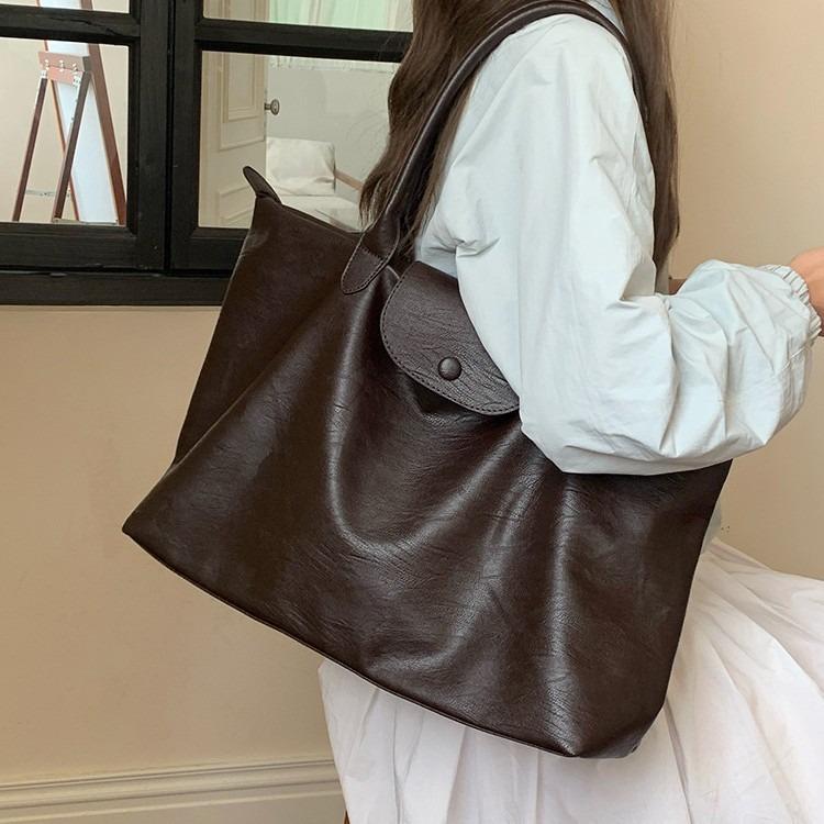 

Large Capacity Commuter Tote Bag Black Handheld Short Trip Travel Bag Business Trip Lightweight Waterproof Portable Luggage Bag for Women