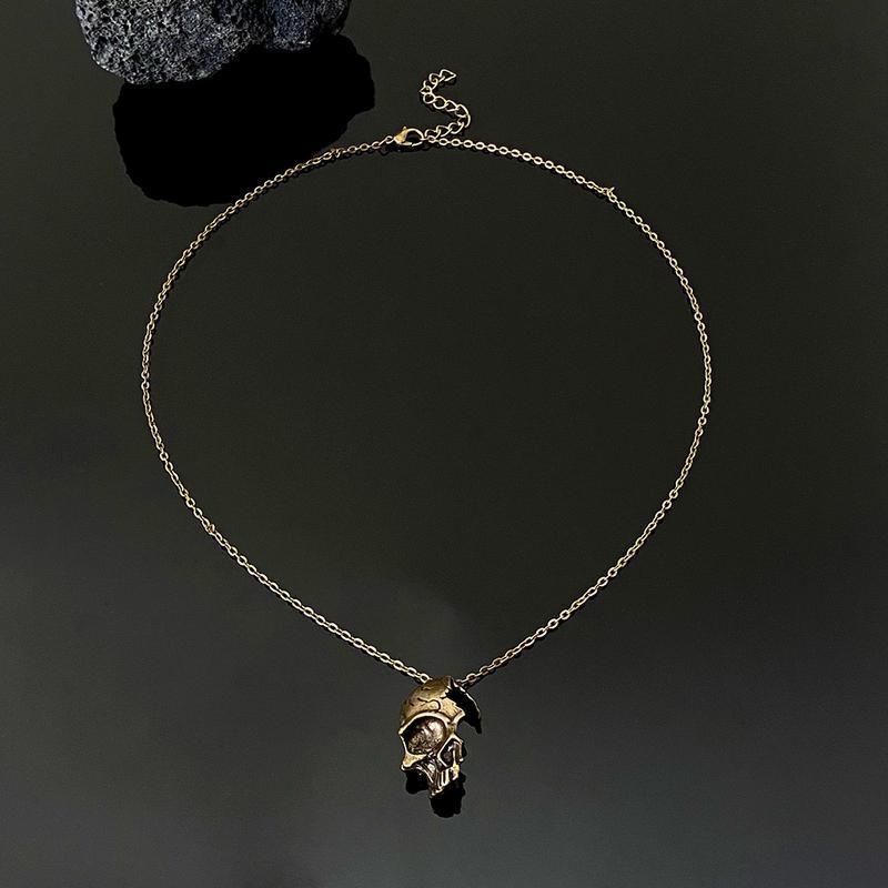 Half face skull necklace men's retro alloy skull pendant gothic necklace jewelry