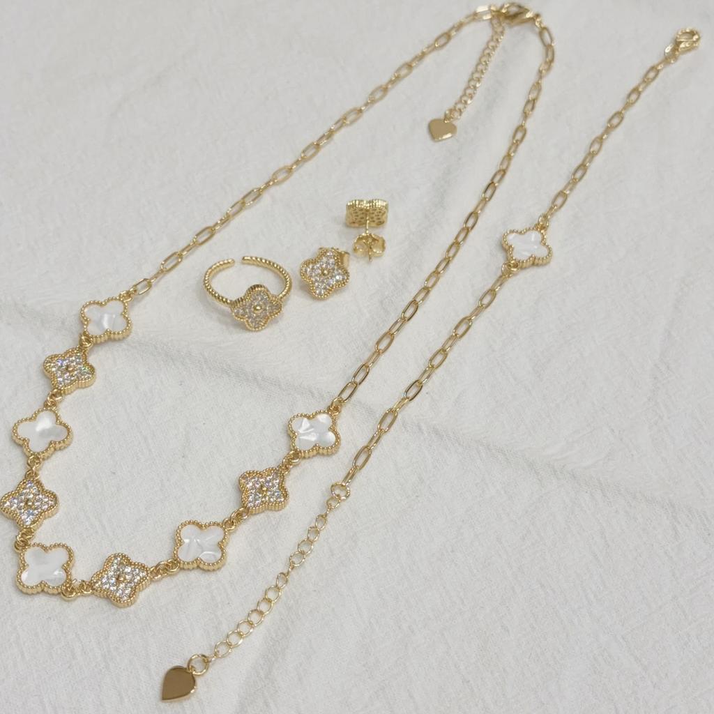 4PCS Clover 18k Copper Jewelry Set Simple and Versatile Petal Necklace Bracelet Ring Earnail Accessories