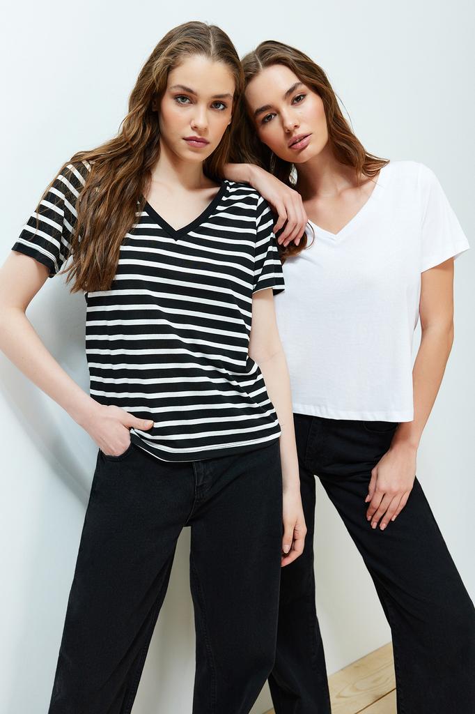 Women's Fashion T-Shirt V-Neck Long Ecru Premium V-Neck Cotton Regular Normal Fit Knitted Knitted T-Shirt