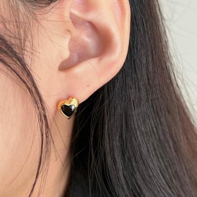 Simple and Niche Black Zircon Love Earrings for Women Retro Style