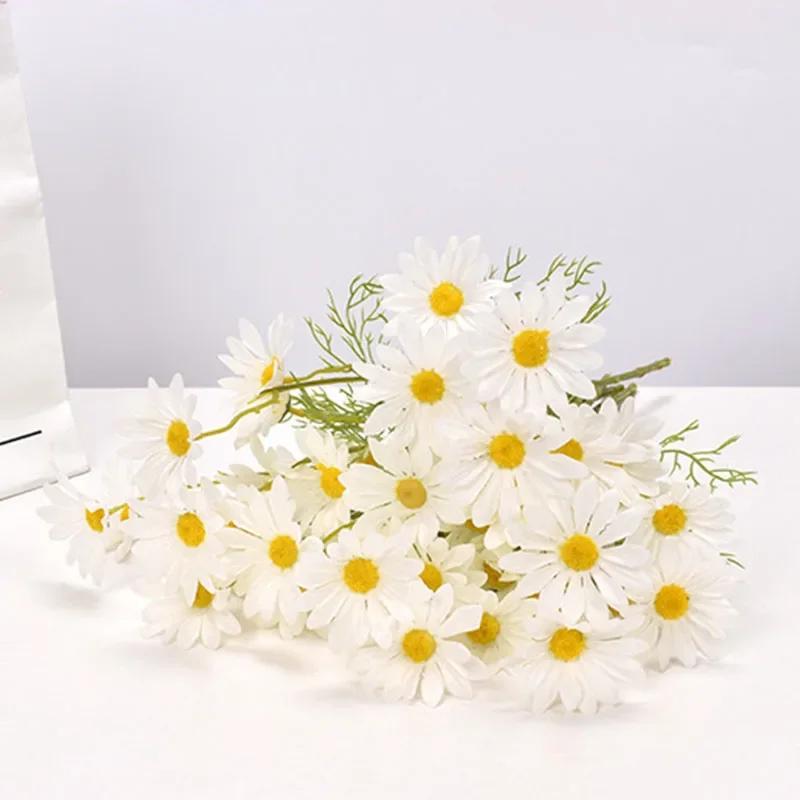 Latests Models Artificial Daisy Flowers Home Decor Fake Yellow Daisy Bouquet for Living Room Party Wedding Mother's Day Gift