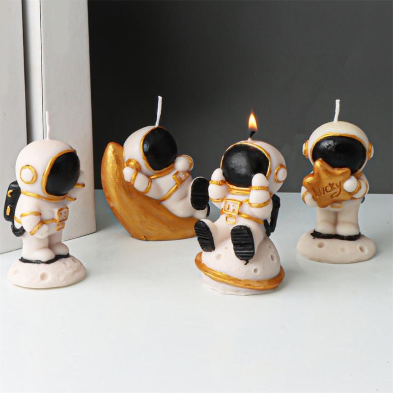 Space Man Figurine Silicone Candle Molds for Epoxy Resin Astronaut Silicone Candle Molds for Candle Home Decoration