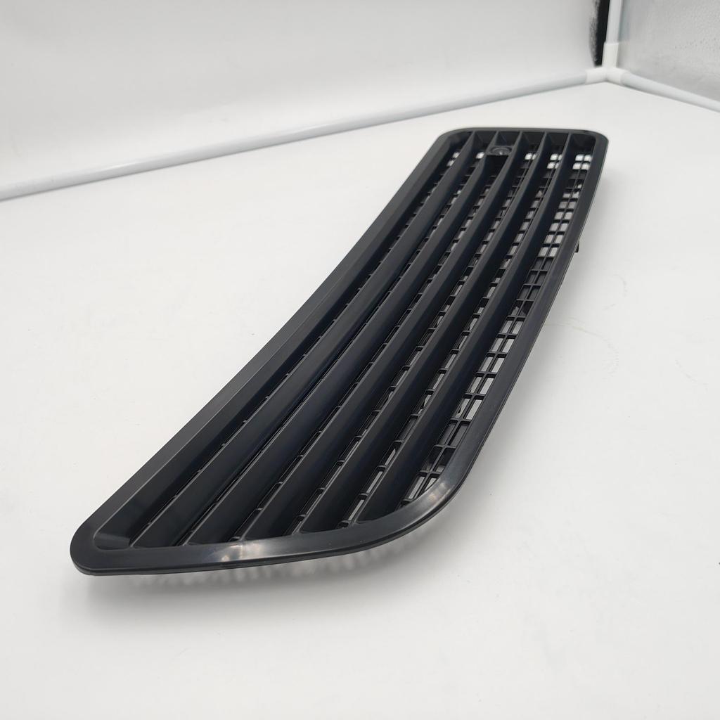 Kompatybilna kratka wentylacyjna maski do Mercedes-Benz Klasy S W221 2006-2013 (2218800205)