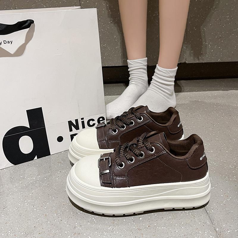 Herbst und Winter Neue Leder Plateauschuhe Höhenerhöhende Freizeitschuhe für Damen Modische Vielseitige Damenschuhe