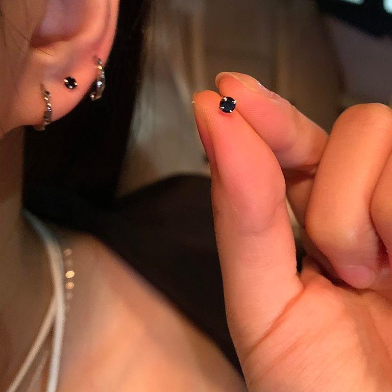 

Western Style 4-Piece Set Exquisite Niche Design Female Earrings 4-piece silver