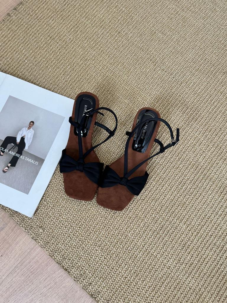 French Niche Design Slope Heel Open-toed Sandals Women's Summer 2025 New with Skirt Square Head High-heeled Roman Shoes
