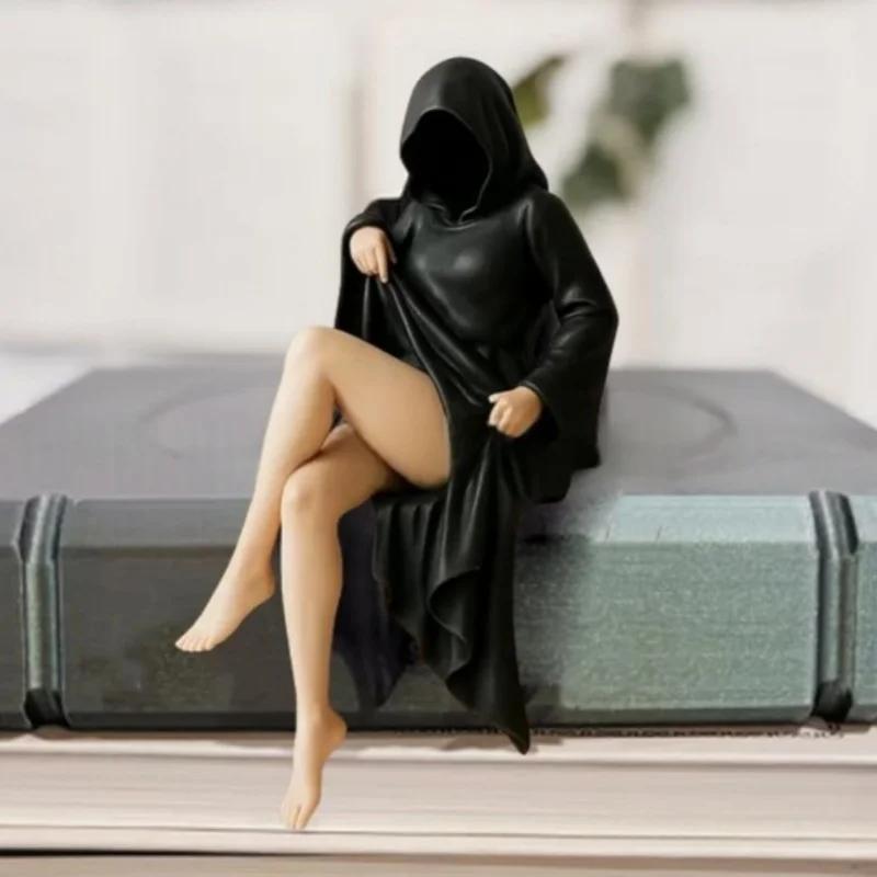 Mysterious Masked Lady Statue Desktop Ornament Resin Figurine for Women Desk Fireplace Shelf Mantel Table Entryway Decor