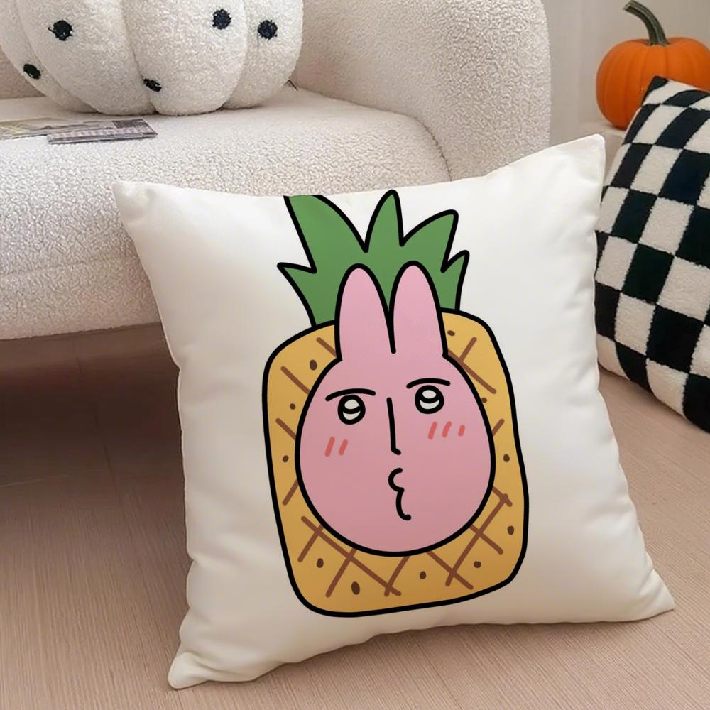 Dreamy Strawberries Cushion Cover Throw Pillow Cover Hidden Button Durable Polyester Chair Cushion