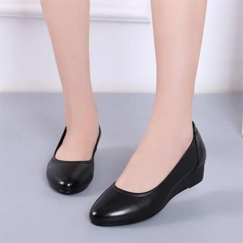 Spring and Summer Low-heeled Work Shoes Women's Soft-soled Work Professional Single Shoes Flight Attendant Shoes China-old Hotel Small Leather Shoes