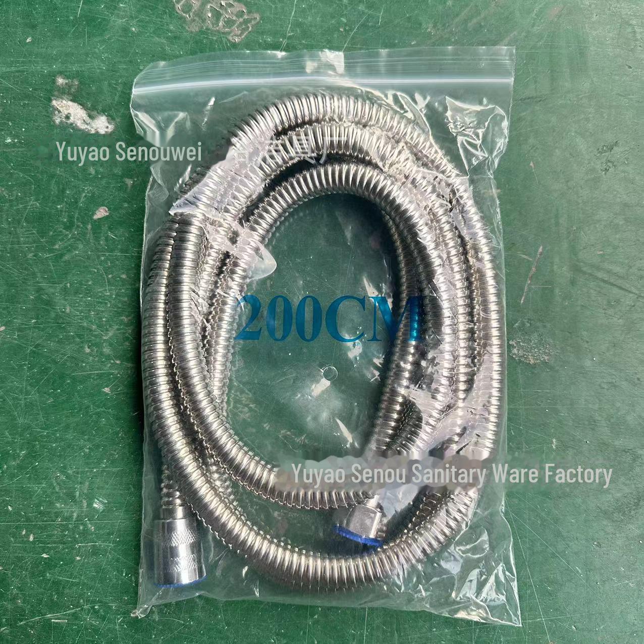 

Взрывозащищенный универсальный душевой шланг из нержавеющей стали 304 для смесителей для ванной комнаты 2m encryption tube серебряный