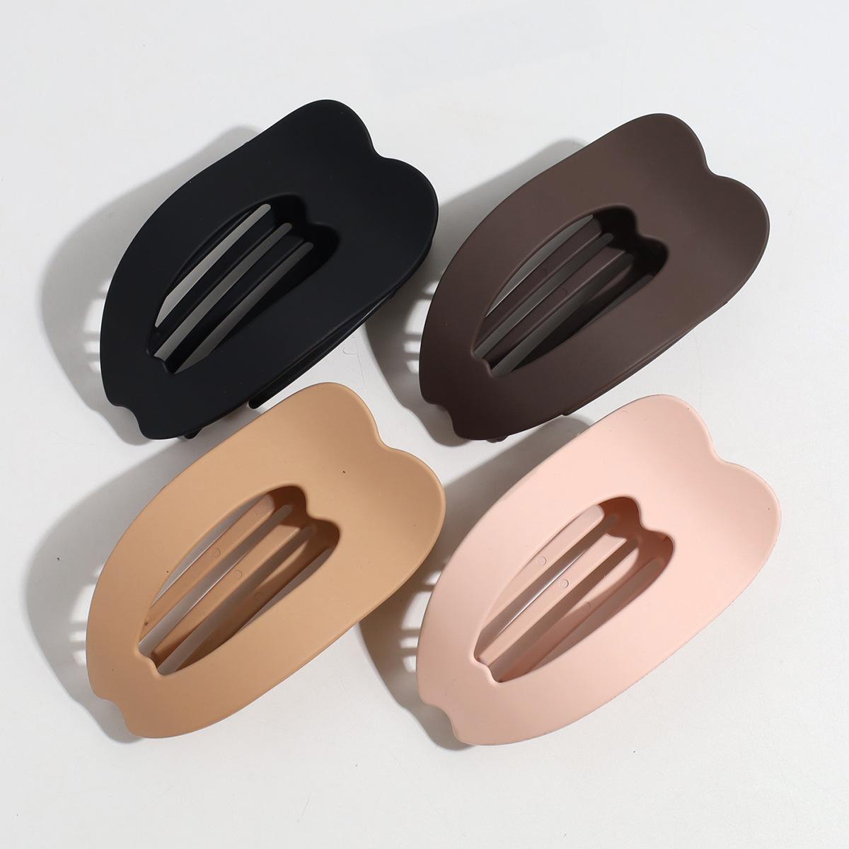 

4Pcs Fashion Oval Hair Claw Clip for Women New Design Leopard Matte Curved Flat Styling Barrettes Acrylic Hair Accessories