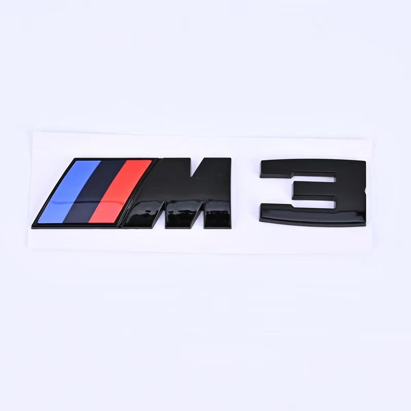 Geeignet für BMW Group M Standard M1 M2 M3 M4 M5 M6 M7 Kofferraum Heck Standard ABS Logo Aufkleber modifiziert Silber/Schwarz.