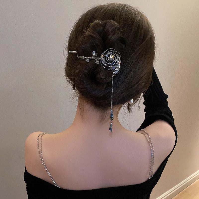 Fashion Rhinestone Flower Tassel Hair Clips Elegant Women's Rose Twist Clips Ponytail Clip One Word Clip Headwear Accessories