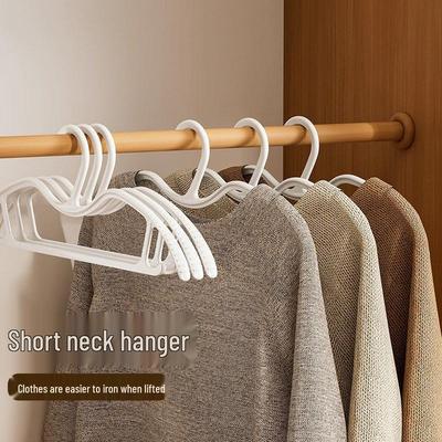 Short-Neck Clothes Hanger: Space-Saving, Anti-Slip, Traceless, Lazy Corner Design for Large Garments.