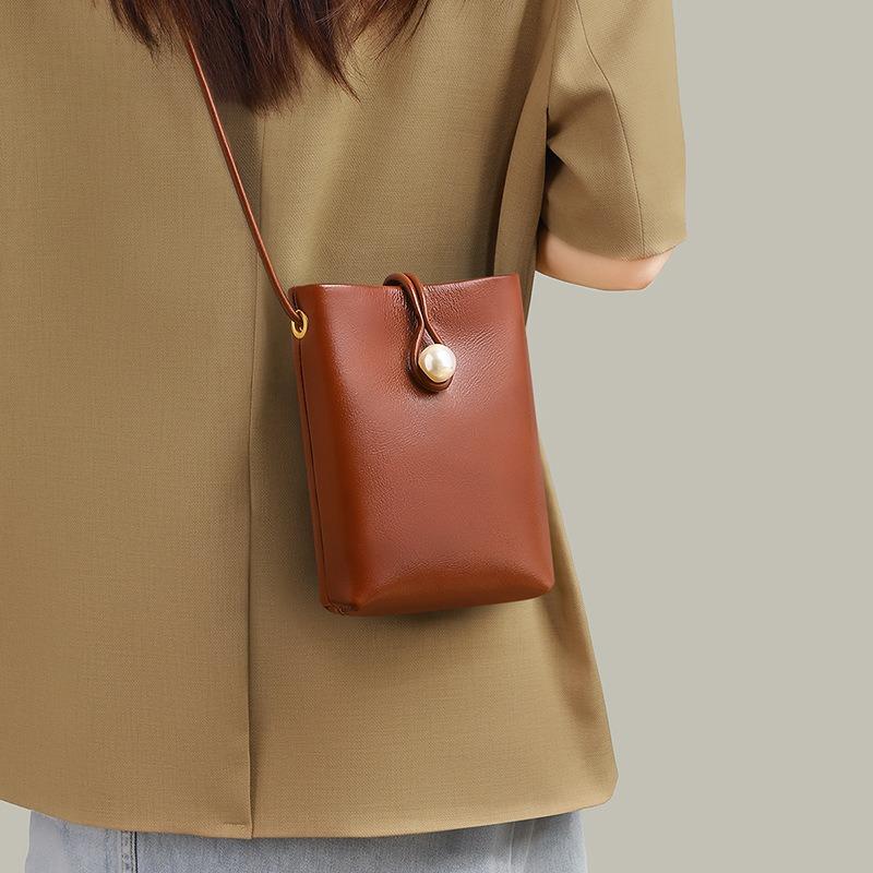 Mobile Phone Bag Women's New Summer Leather Mini Bag Shoulder Messenger Bag Lightweight Women's Bags