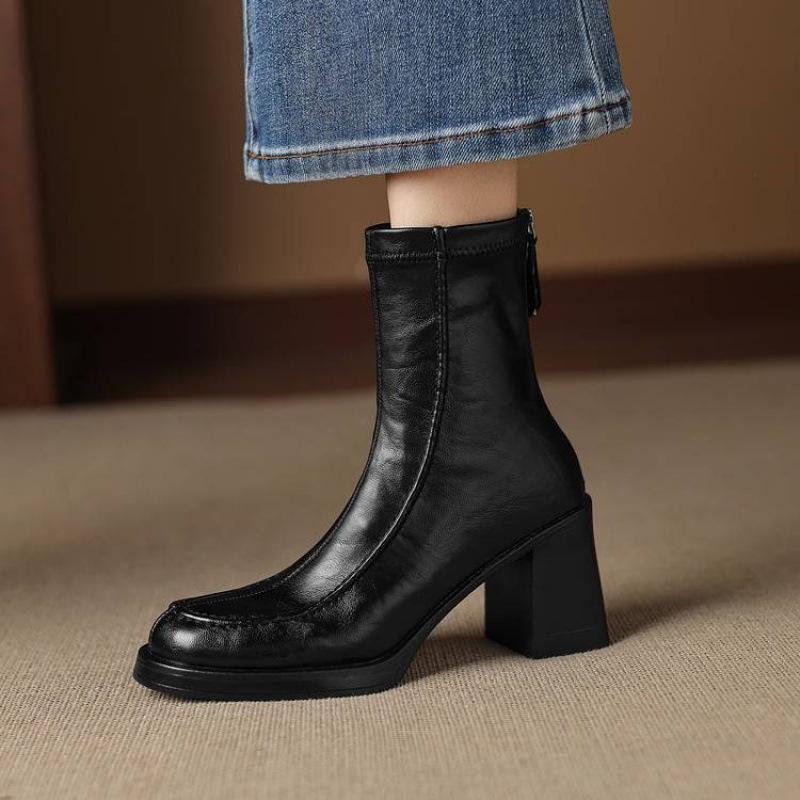 Nové dámské platformové kožené boty na vysokém podpatku jednobarevné nadměrné rytířské boty zadní zip podzim a zima kožené čtvercové a střední boty