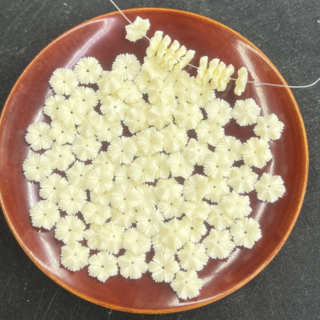 30Pcs, Artificial Coral Loose Beads With Hole, 12mm, Fashion Handmade Flower Beads for Jewelry Making DIY Necklace Accessories, Mother's Day Gifts