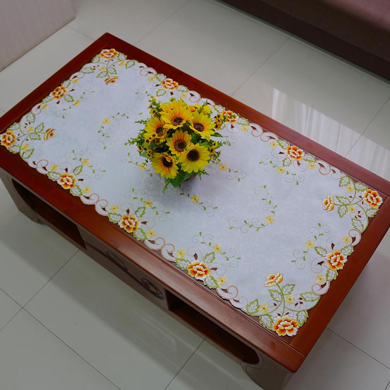 

Популярные атласные розы цветы Вышитая скатерть чехол для стола свадебная скатерть кухня рождественский стол украшения и аксессуары rectangle 60X120CM