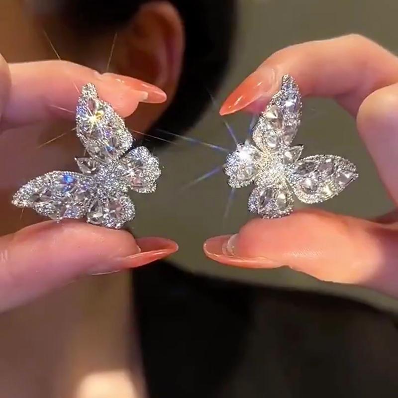 New Shiny Exquisite Zircon Butterfly Stud Earrings for Women 2023 Fashion Trend Elegant Temperament Ladies Wedding Party Zircon
