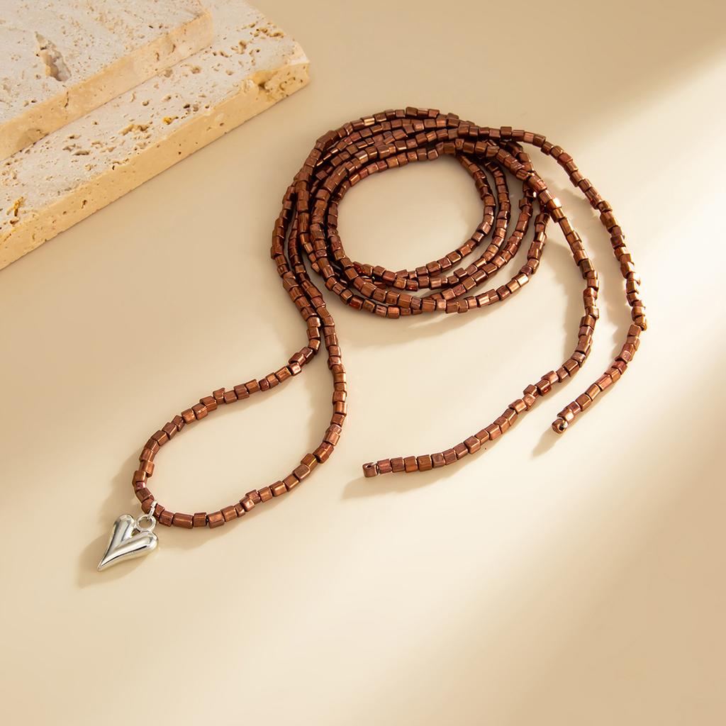 Fashion Gold Color Love Heart Pendant Necklace Women Vintage Beaded Chain Long Necklace Sweater Chain Jewelry Accessories