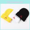 Neue Mode Flammenstickerei Warme Strickmütze Winter Paar Ohrenschutz Beanie