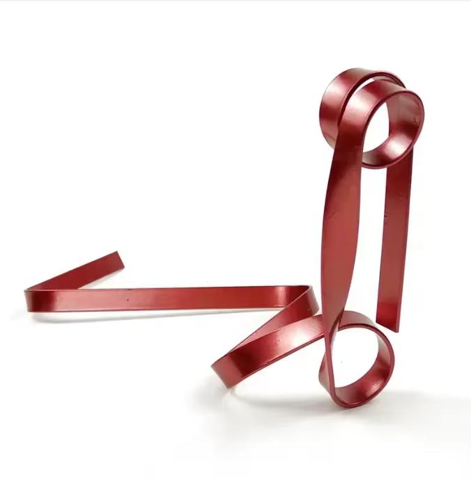 

2025 Креативный плавающий железный подвесной винный шкаф с цветной лентой, держатель для бутылок, подставка для шкафа, кронштейн, бар, винтажный домашний декор стола