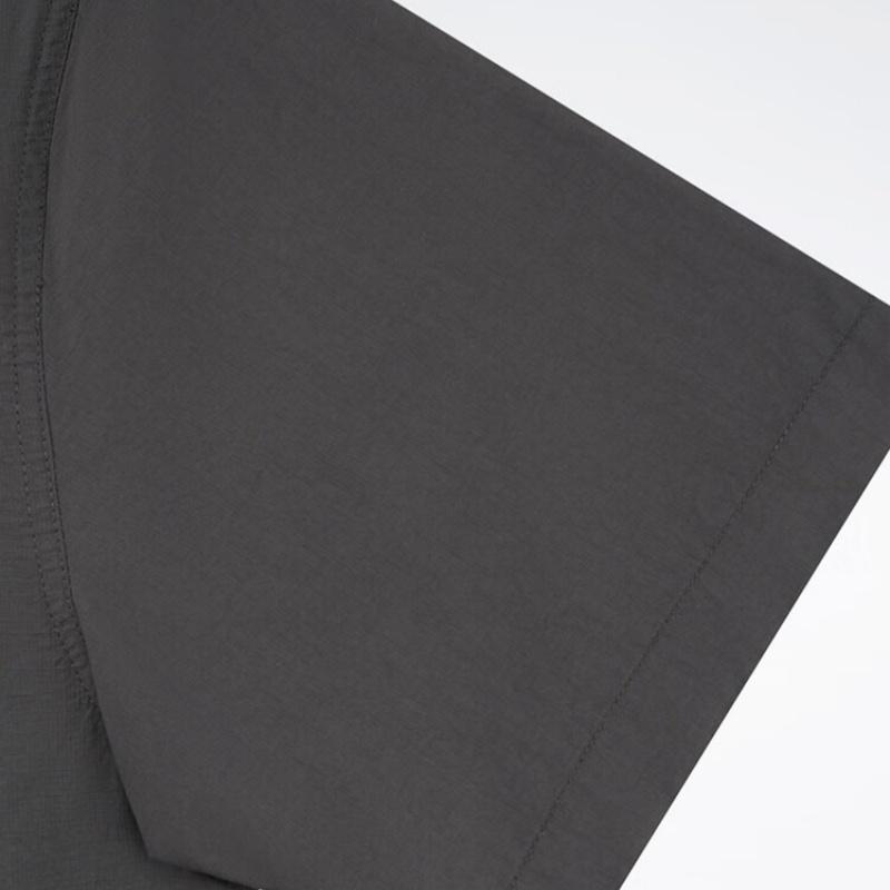 Reebok Solid Color Outdoor Sports Sun Protection Multi-Pocket Vintage Short Sleeve Shirt Men shirts Charcoal-Black 23RCS801MGH1