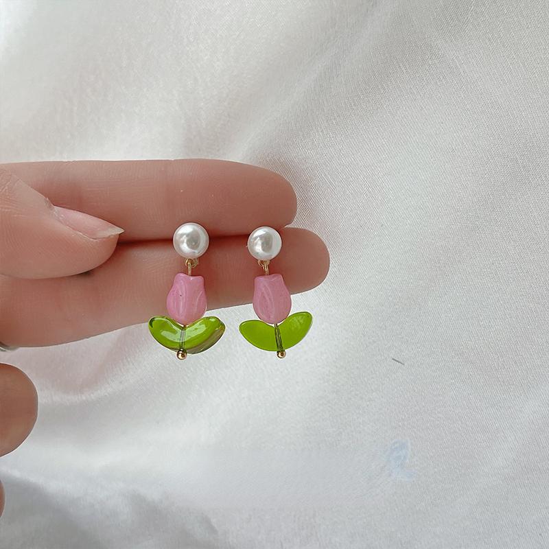 

Винтажные милые розовые серьги-подвески с цветком розы для женщин, серьги с имитацией жемчуга и зеленого листа