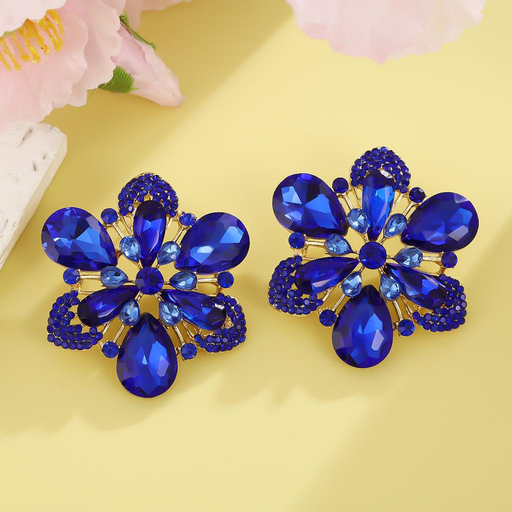 Minimalist Floral Drop Earrings With Geometric Alloy Design For Wedding And Party Wear