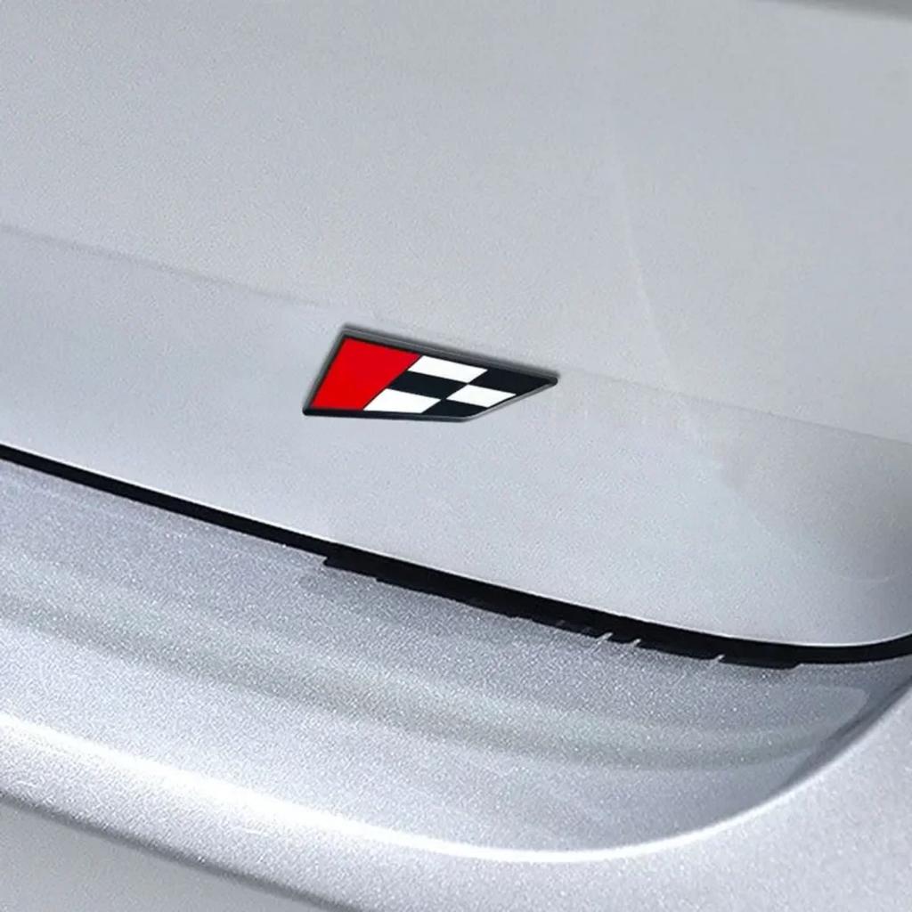 3D kovový styling auta Závodní vlajka Logo R Zadní jmenovka auta Kufr Karoserie Znak Samolepka Pro Cupra 300 Leon Tipo Altea Ibiza Fiat 500
